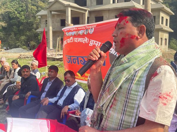 दैलेखको भगवतीमाई गाउँपालिकाका अध्यक्ष थापा एमालेमै फर्किए